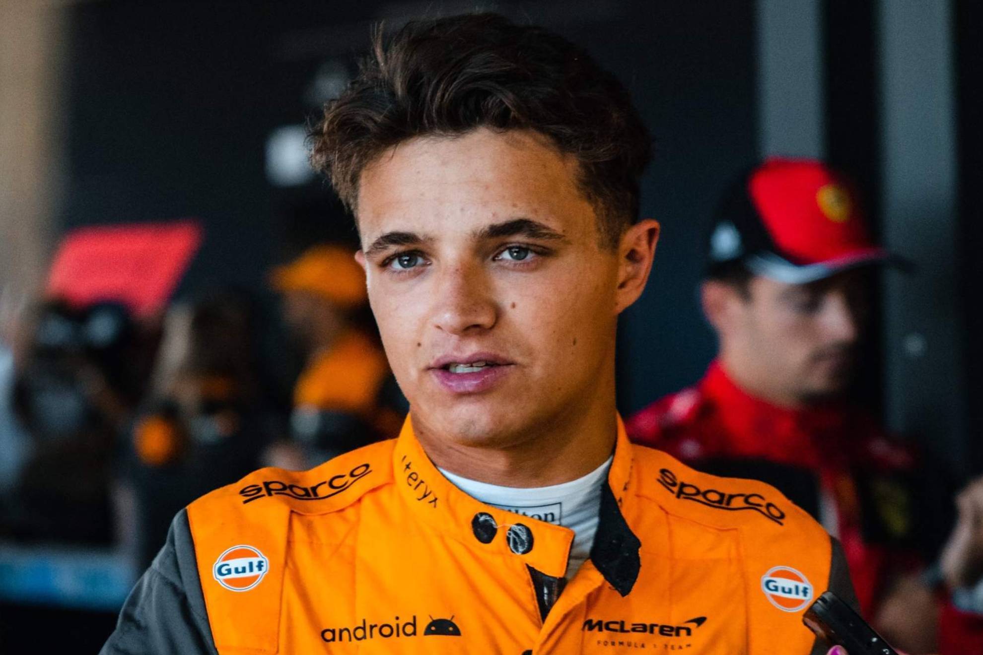 映出球员个 映出球员个