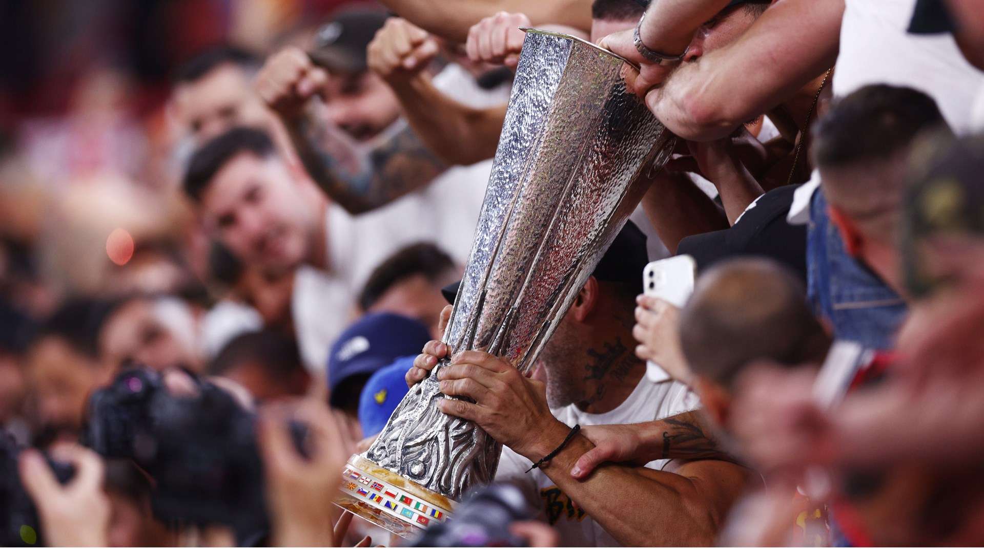 是备受关注 是备受关注